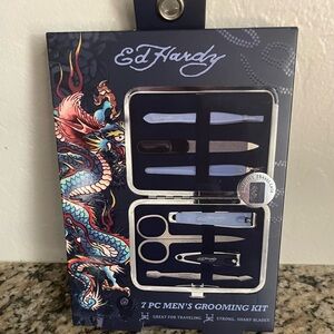 New Ed Hardy Men’s Grooming Kit